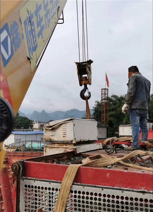 潞城区大件吊装搬运设备常用的施工手势信号解答