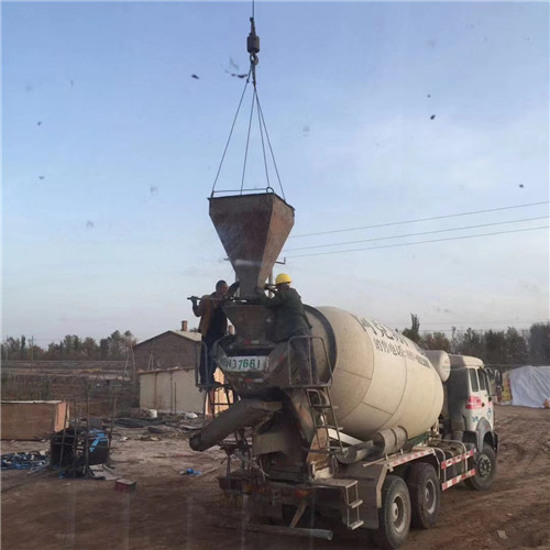 潞城区“精准瞄准”—— 吊车的 “定位导航” 技术