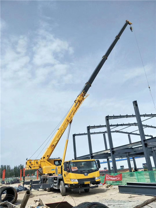 潞城区超高层建筑钢结构吊装案例